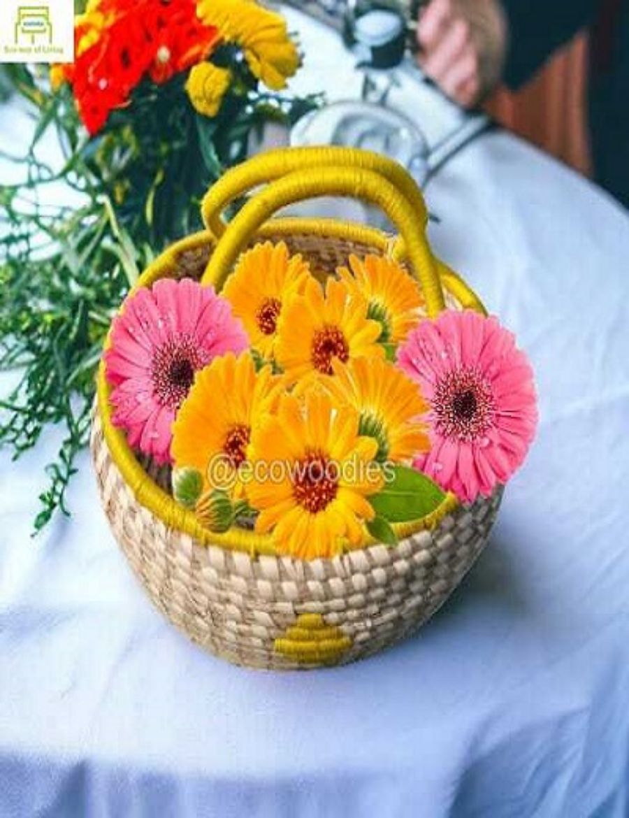 Picture of Vintage Wicker Basket With Handle 