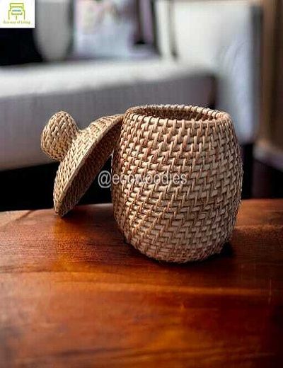 Picture of Handcrafted Vintage Woven Handicraft  Basket With Lid Multipurpose Basket