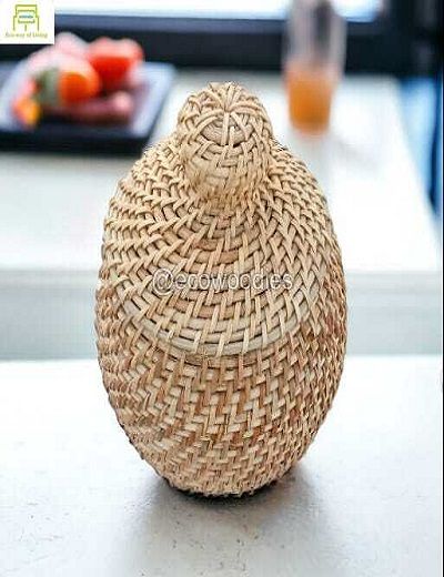 Picture of Handcrafted Vintage Woven Handicraft  Basket With Lid Multipurpose Basket