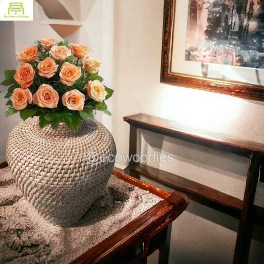 Picture of Creative Design Home Decor Office Desktop Handmade Resin Crafts Resin Flower Vase 