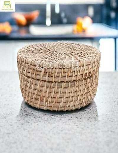 Picture of Natural Storage Baskets Woven Cane  Wicker Basket With Lid 