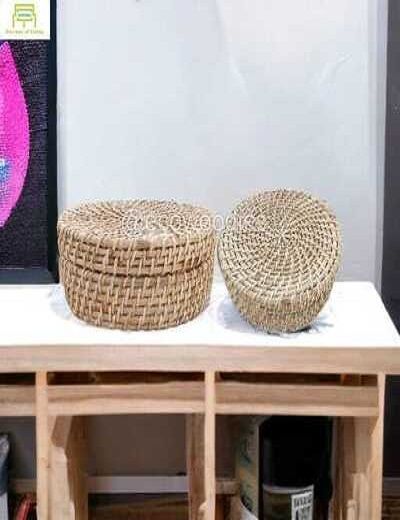 Picture of Natural Storage Baskets Woven Cane  Wicker Basket With Lid 